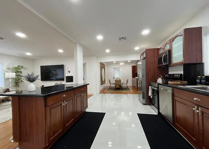 Family 4Br Home Near Dadeland Mall
